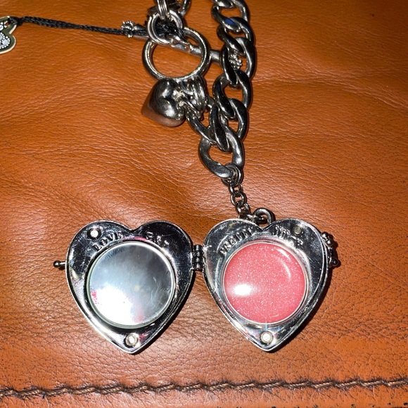 COPY - Juicy Couture Lip Balm Heart Charm Bracelet - Picture 7 of 7